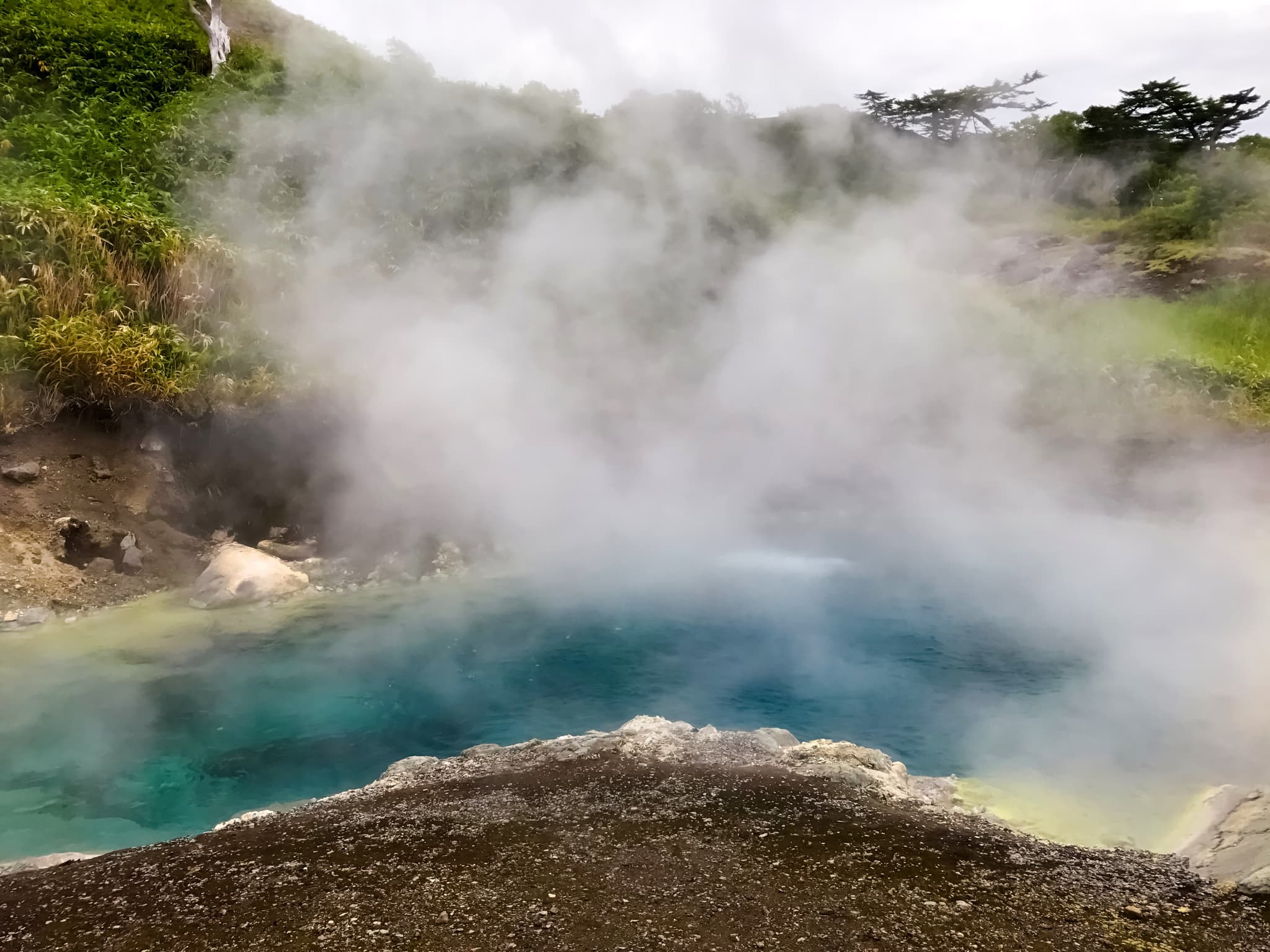 Купание в горячих источниках